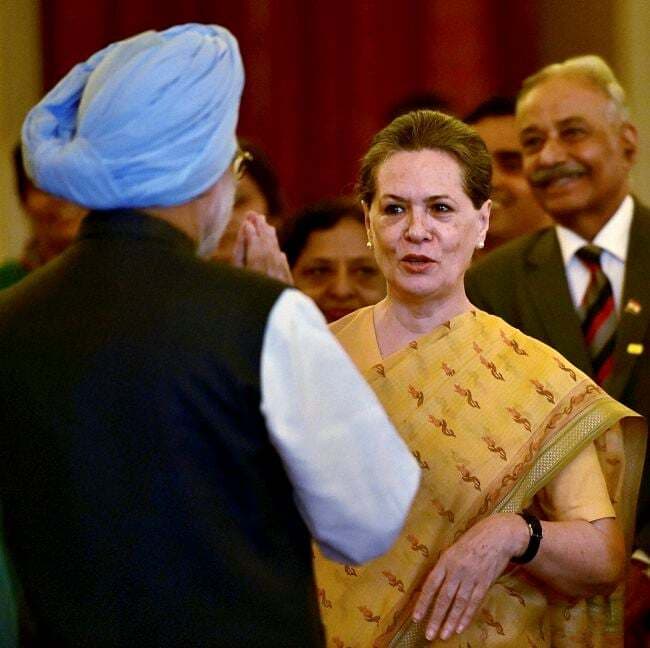 मेरी किताब से सामने आयेगा सच:सोनिया