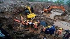 पुणे भूस्खलन में मृतकों की संख्या 136 हुयी