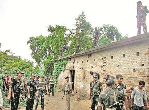 झारखंड:16 टीपीसी उग्रवादियों की हत्या,माओवादियों ने लिया बदला