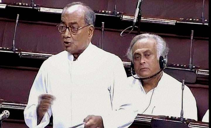 दिग्विजय ने RSS की तुलना तालिबान से की