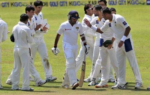 पहले दिन पाक ने दिये श्रीलंका को झटके