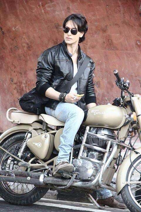 शाहरुख और अक्षय के बाद अब टाइगर को सम्मान