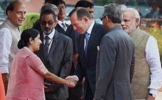 सुषमा ने पीएम एबॉट से की मुलाकात