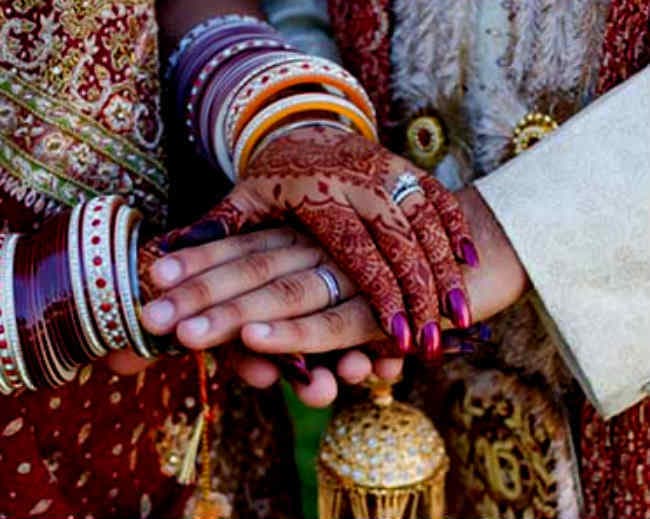 धर्मांतरण के खिलाफ पत्नी ने करायी पति पर प्राथमिकी दर्ज