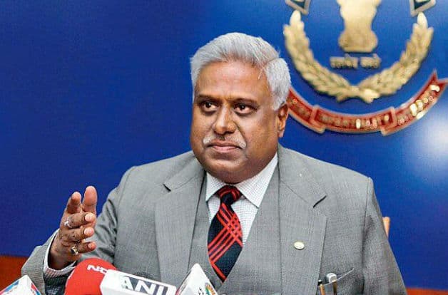 CBI निदेशक रंजीत सिन्हा निवास का आगंतुक सूची विवाद में, SC ने सूत्र का नाम मांगा