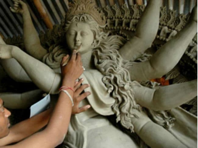 एक परिवार के 50 मूर्तिकार