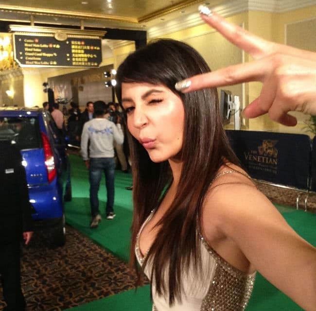 बरबैरी के शो में अनुष्का ने की शिरकत