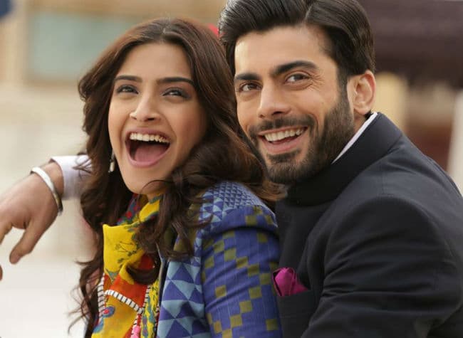 बॉक्सऑफिस पर फीकी रही ''खूबसूरत'' और ''दावत-ए-इश्क''