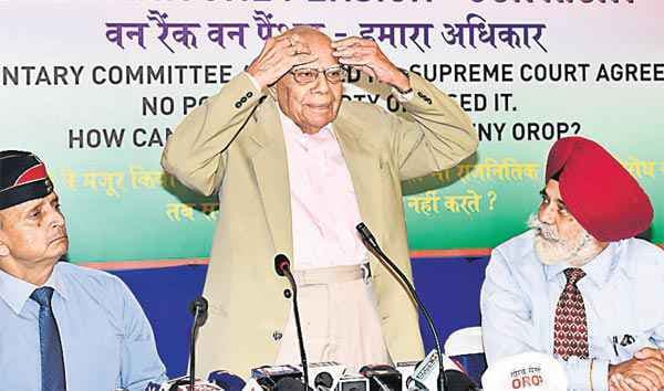 मोदी व जेटली दोनों फ्रॉड, समर्थन करने का प्रायश्चित : राम जेठमलानी