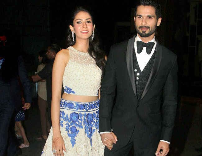 जब शाहिद-मीरा और सैफ-करीना हुए आमने-सामने, देखें वीडियो