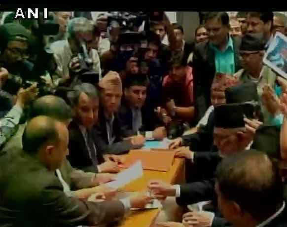 सुशील कोइराला ने नेपाल के प्रधानमंत्री पद से दिया इस्तीफा, नया प्रधानमंत्री चुनेगी संसद