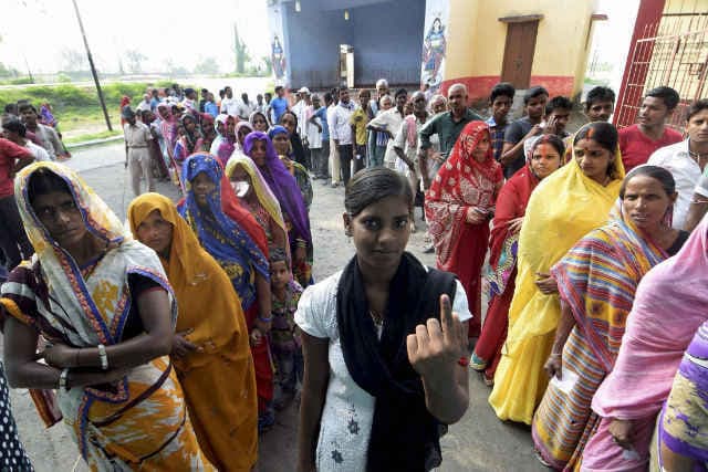 बिहार इलेक्शन की लाइव कवरेज पढिए, सुबह सात से शाम सात तक का हर डेवलपमेंट