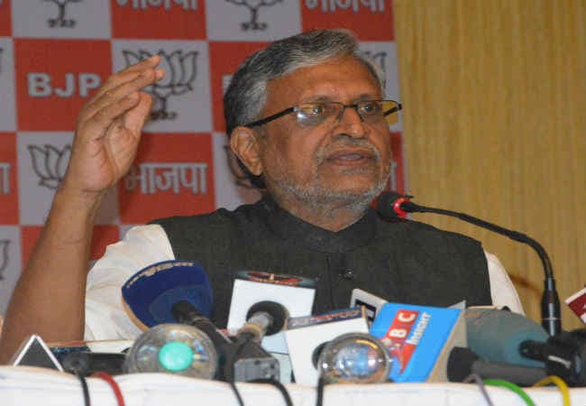 नीतीश के कारण महागंठबंधन से निकले मुलायम : सुशील मोदी