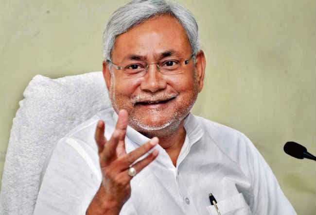 बिहार चुनाव : नीतीश का पलटवार, झूठ का सहारा लेकर गुमराह कर रहे पीएम मोदी