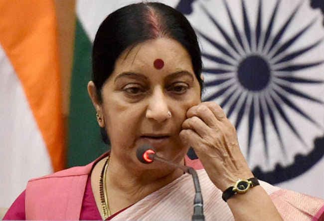 एनडीए सरकार बनी तो बहेगी विकास की गंगा : सुषमा स्वराज