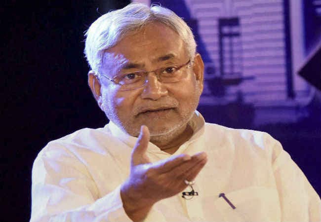 नीतीश ने पेश किये अच्छे दिनों के ''बुरे आंकड़े''