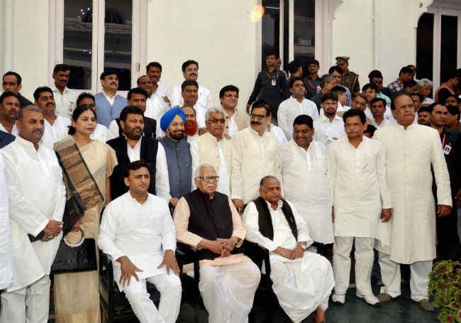 UP कैबिनेट विस्तार : सरकार में ‘युवा जोश'' भरने की कोशिश