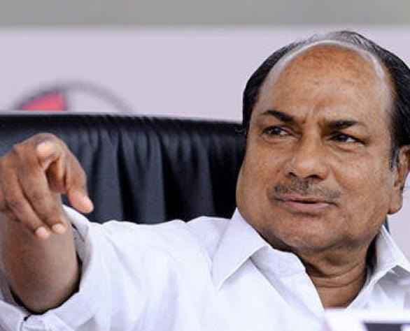 एंटनी ने संघ परिवार की ‘‘असहिष्णुता की राजनीति'''' की आलोचना की