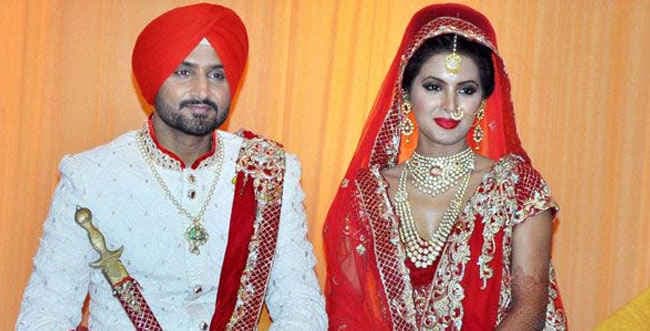 मुश्किल में हरभजन सिंह, शादी में तंबाकू परोसे जाने पर शिकायत दर्ज