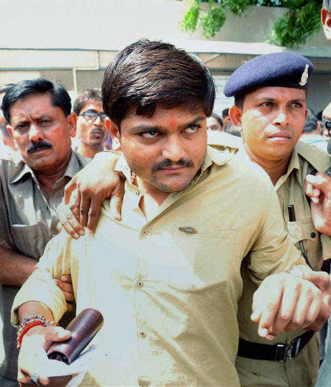 हार्दिक पटेल की पुलिस हिरासत तीन नवंबर तक बढ़ाई गयी