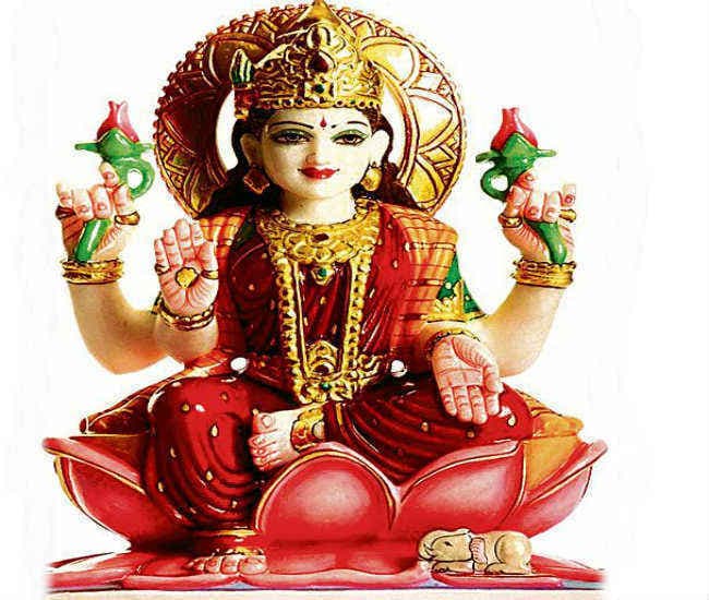 तांत्रिक मंत्रों के जाप से प्रसन्न होती हैं लक्ष्मी
