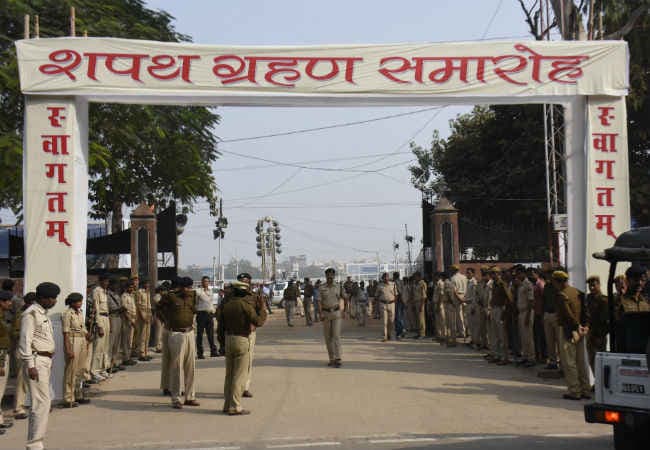 नीतीश के शपथ ग्रहण की तैयारी पूरी, हाेगा मोदी विरोधी नेताओं का जुटान