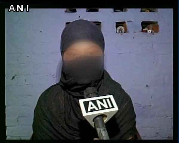 आजम खान के बिगड़े बोल : रेप पीड़िता को बोले इसे इतनी शोहरत दोगे तो शक्ल कैसे दिखाओगी