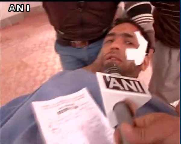 पुलवामा में सीआरपीएफ टीम पर ग्रेनेड हमले में चार घायल