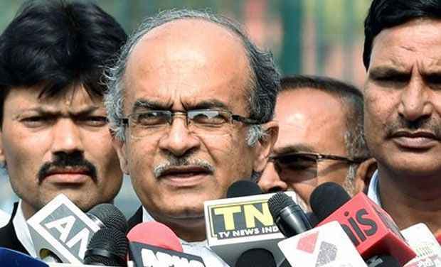 AAP ने शांति भूषण को भेजा निमंत्रण, बेटे प्रशांत ने खड़े किये सवाल