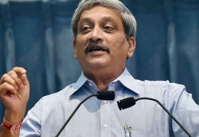 भविष्य में युद्ध साइबर स्पेस में लड़े जाएंगे : पर्रिकर