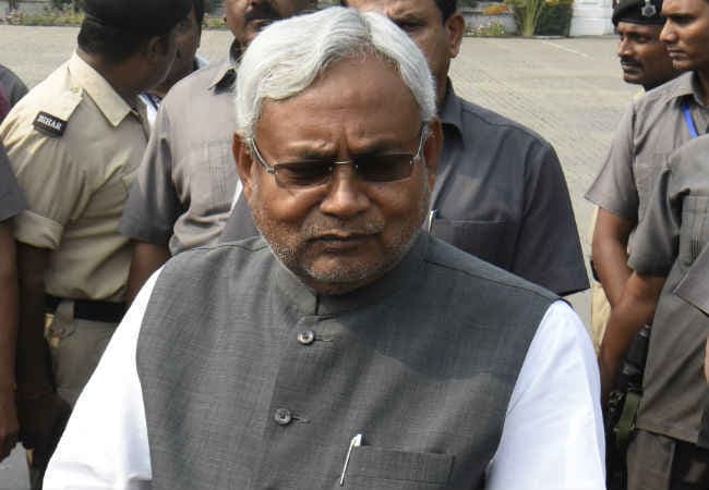 राजनाथ ने फोन कर नीतीश से मूर्ति चोरी की घटना की जानकारी ली