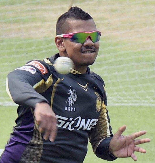 अवैध गेंदबाजी एक्शन के कारण ICC ने सुनील नारायण को निलंबित किया