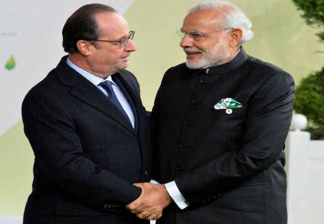 पेरिस शिखर सम्मेलन में भाग लेने के बाद देश लौटे पीएम मोदी
