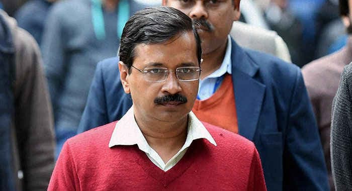 दिल्ली में बढ़ते प्रदूषण के मुद्दे पर केजरीवाल ने बुलायी आपात बैठक