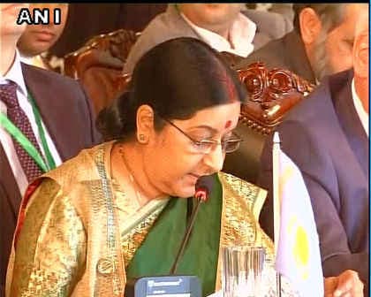 भारत-पाकिस्तान के लिए सूझबूझ दिखाने का समय: सुषमा स्वराज