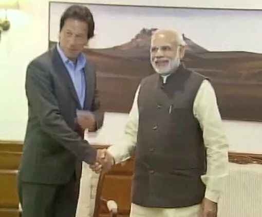 इमरान खान ने की प्रधानमंत्री से मुलाकात