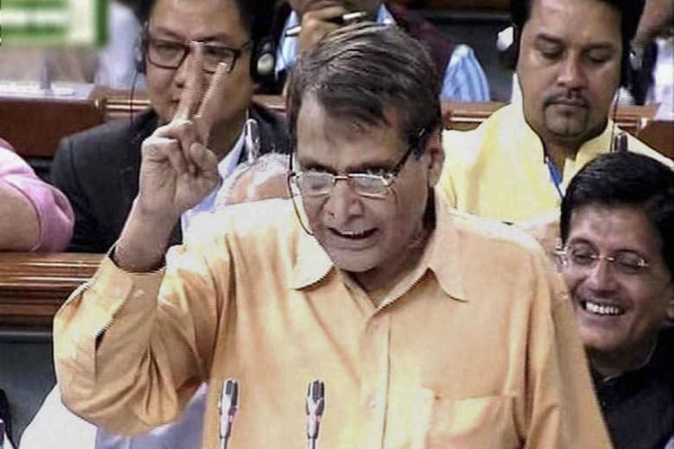 ''शकूर बस्ती'' मामला : प्रभु ने दी सफाई, बच्ची के पिता ने कहा- भगदड़ में गयी जान