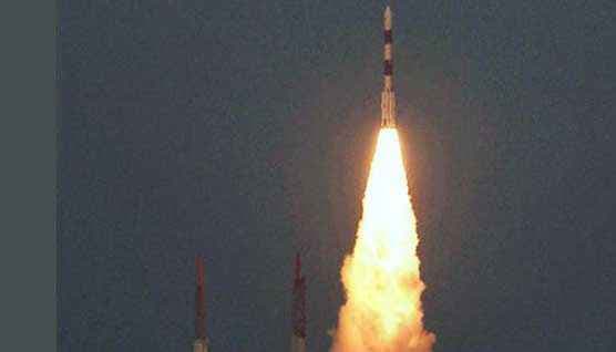 इसरो ने पीएसएलवी -सी-29 से सिंगापुर के छह उपग्रहों का अंतरिक्ष में किया प्रक्षेपण