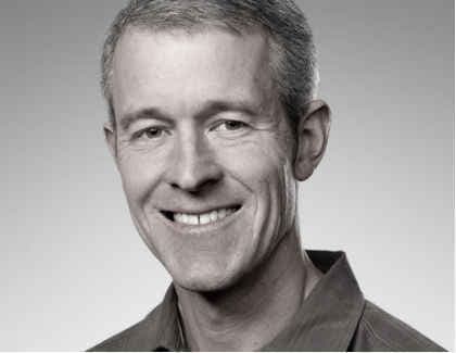 एप्पल के सीओओ बने जेम्स विलियम्स