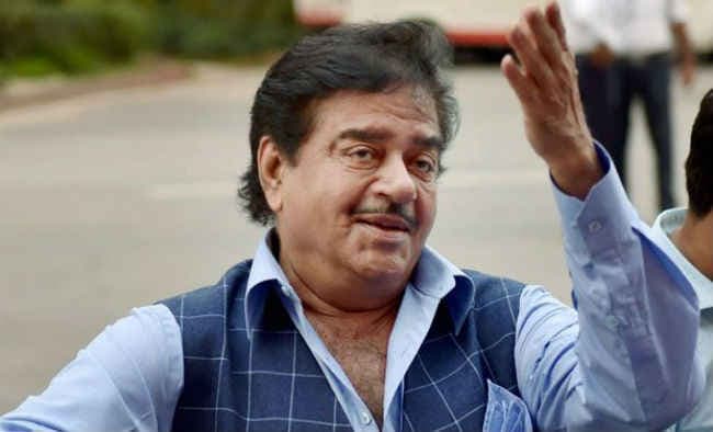 शत्रुघ्न बोले, BJP अब मतभेदों वाली पार्टी, कीर्ति ‘हीरो'', FM दें इस्तीफा