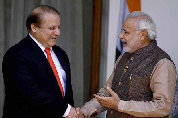 नवाज के साथ अपनी बर्थडे डिप्लोमेसी से मोदी ने सबको चौंकाया