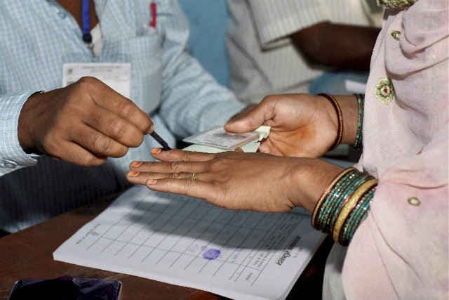 गुजरात : पंचायत चुनाव में मिल सकती है ई-वोटिंग सुविधा