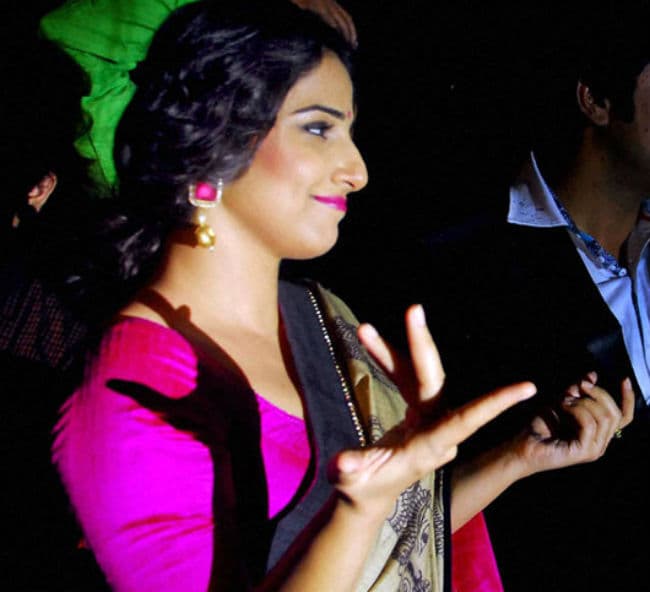 हैप्पी बर्थडे विद्या : ग्लैमर और सादगी दोनों किरदारों को बखूबी निभाया...