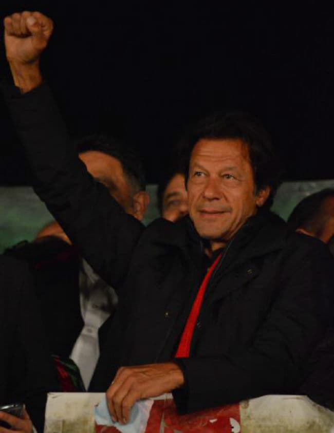 इमरान खान की दूसरी शादी पर चर्चाओं का बाजार गर्म