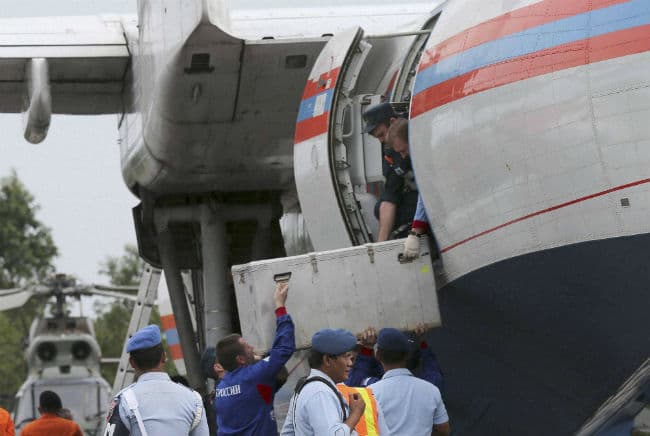 एयर एशिया हादसा : विमान के ब्लैक बॉक्स का पता लगाने के लिए चीन ने भेजा नौसैनिक पोत