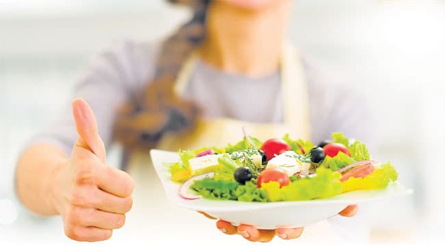 कम खाने के ये है फायदे