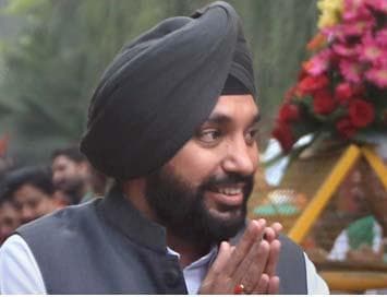 दिल्ली चुनाव : कांग्रेस ने कहा लवली नहीं लड़ेंगे चुनाव, लवली बोले दिल नहीं किया इसलिए नहीं लड़ रहा हूं