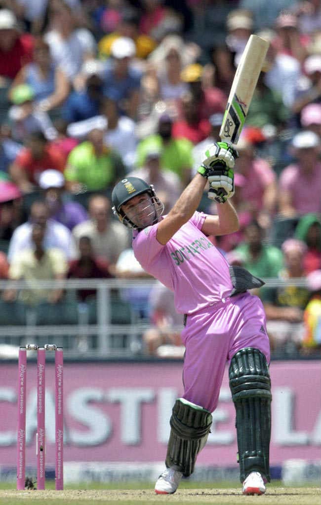 डिविलियर्स का धमाका, 31 गेंदों में ठोंका शतक