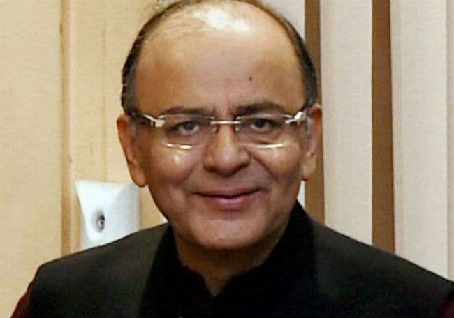 कर दर नहीं बढ़ाने व विनिर्माण के लिए प्रोत्साहन के संकेत दिये जेटली ने