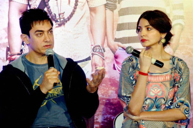 शाहरुख-दीपिका को पछाड़ आमिर-अनुष्का पहले पायदान पर